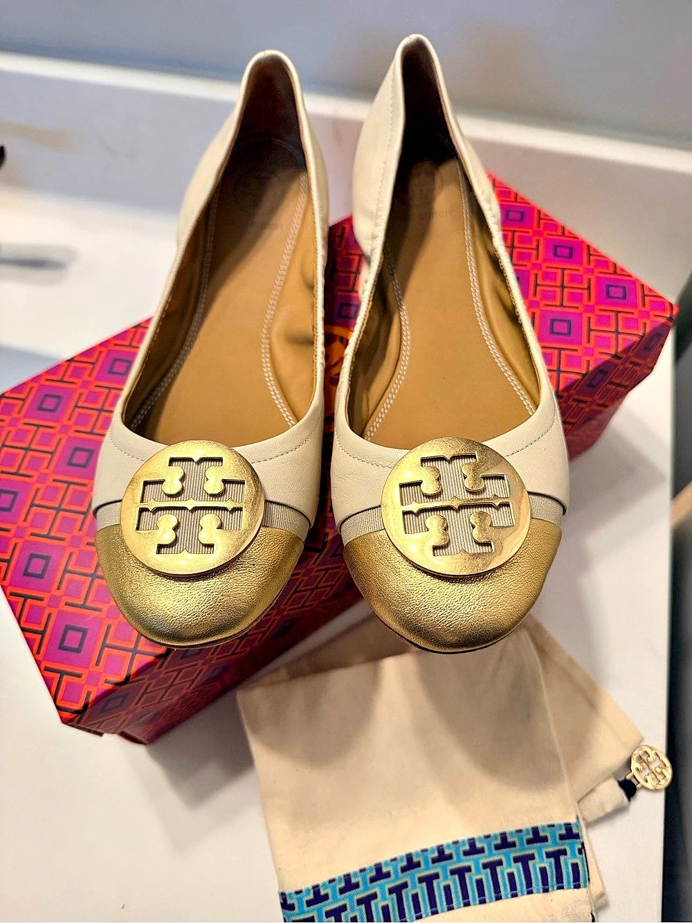 Tory Burch Minnie Travel Ballet Leather Ballet Flats Cream Gold US 8 Like New